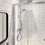 The Stables - Uk50639 *